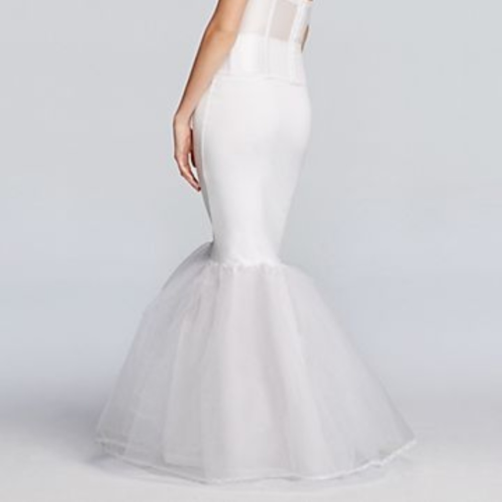 David's Bridal trumpet slip